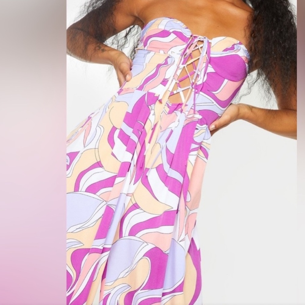 PrettyLittleThing Multicolor Abstract Jumpsuit - Picture 2 of 8